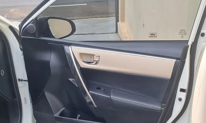 Toyota Corolla Altis...