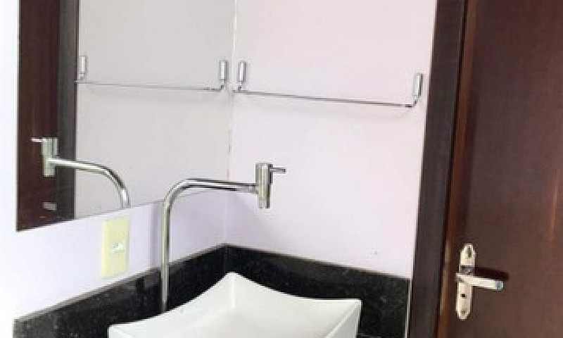 ! Vendo Casa Com Pis...