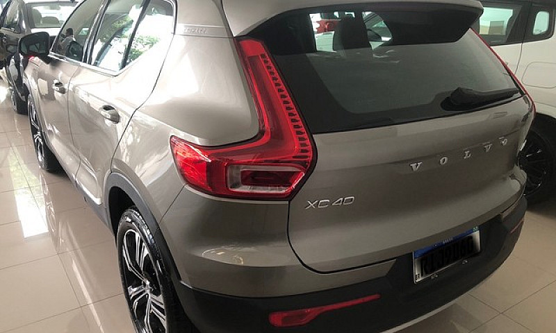 Volvo Xc40 2022...