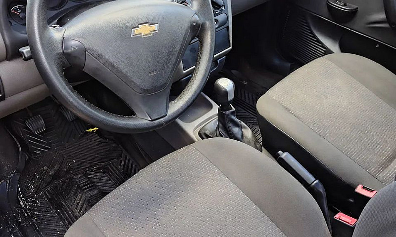 Chevrolet Classic Li...