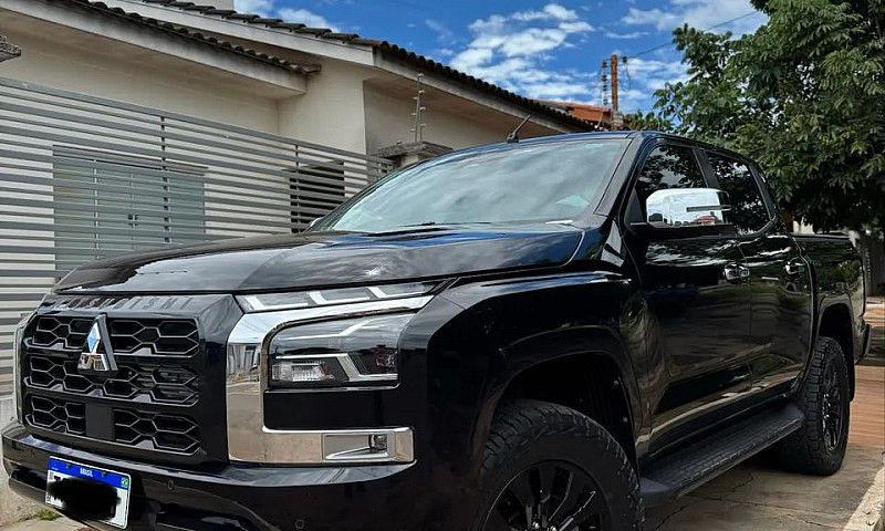 Mitsubishi Triton Hp...