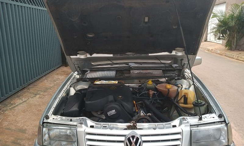 Santana 1.8 2001 Com...
