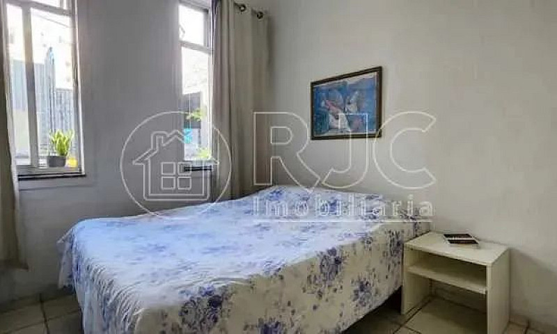 Apartamento - Padrão...