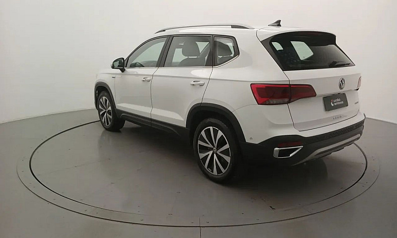 Volkswagen Taos High...