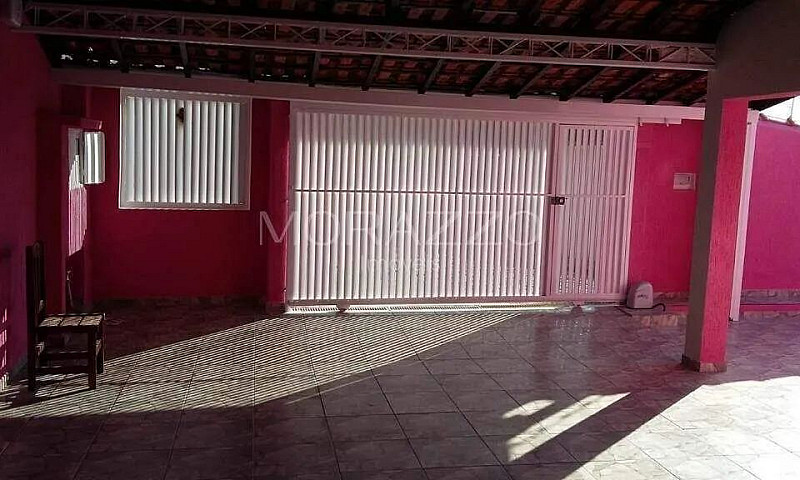 Casa Com 3 Dormitóri...