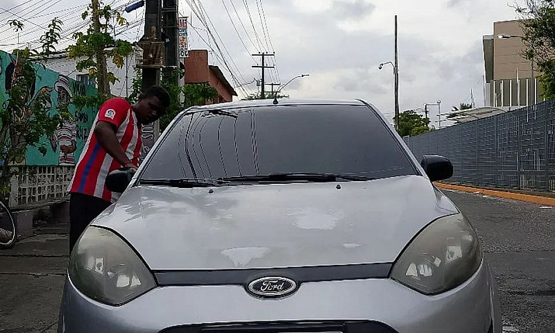 Ford Fiesta 1.0 8V F...