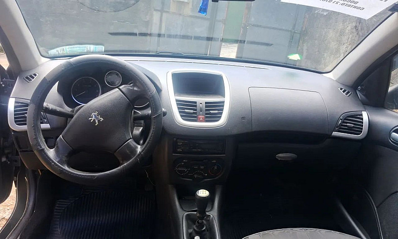 Peugeot 207 Sedan Pa...