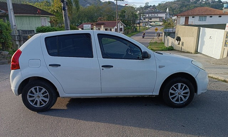 Sandero 1.0 Completo...