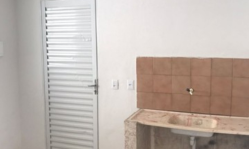 Casa Com 1 Quarto Em...