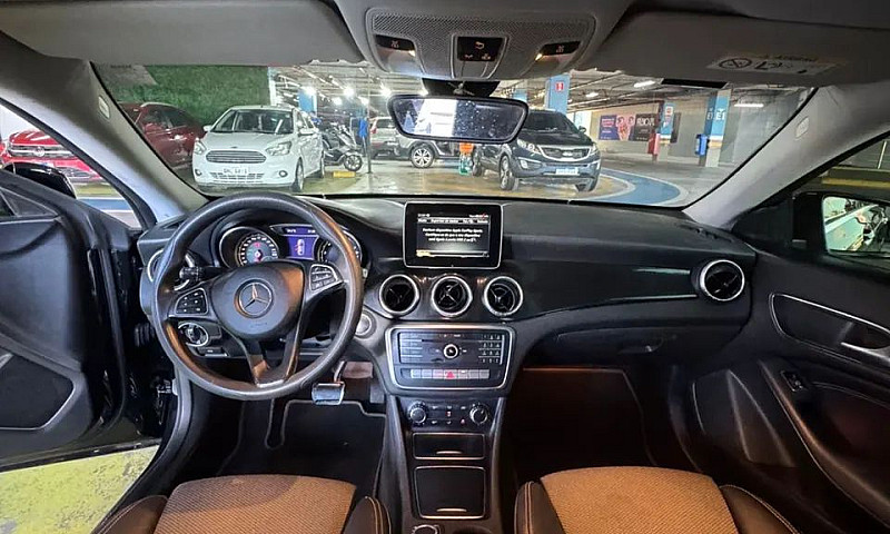 Mercedes-Benz Cla-18...