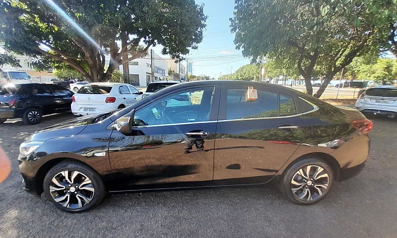 Chevrolet Onix Plus ...
