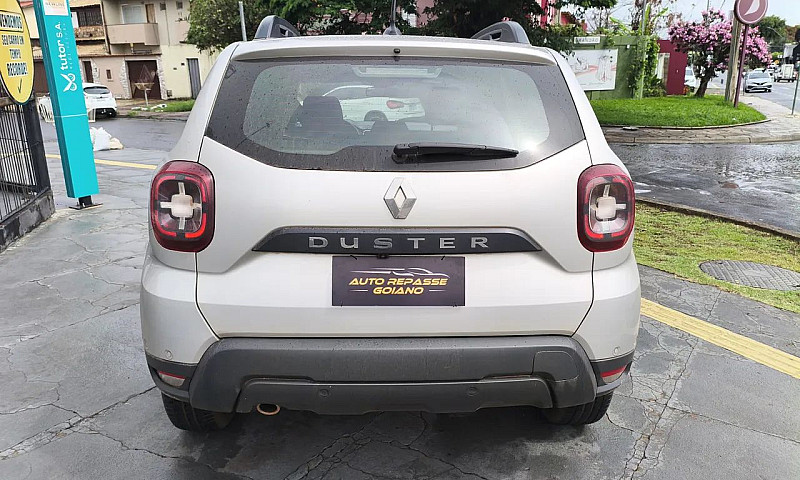 Renault Duster Iconi...