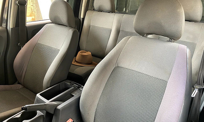 Volkswagen Amarok Cd...