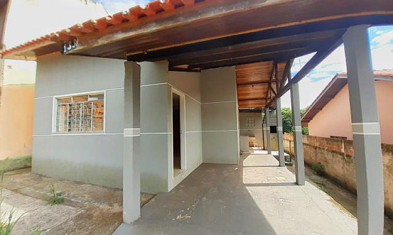 Casa À Venda Com 3 D...