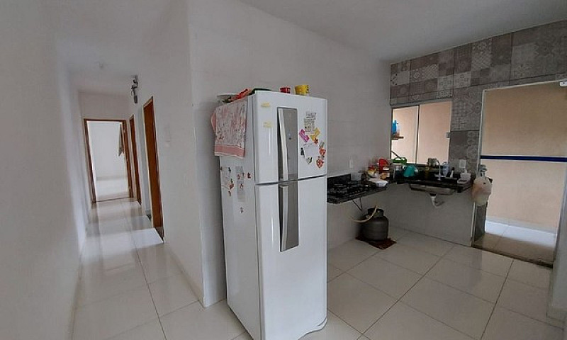 Casa Com 3 Dormitóri...