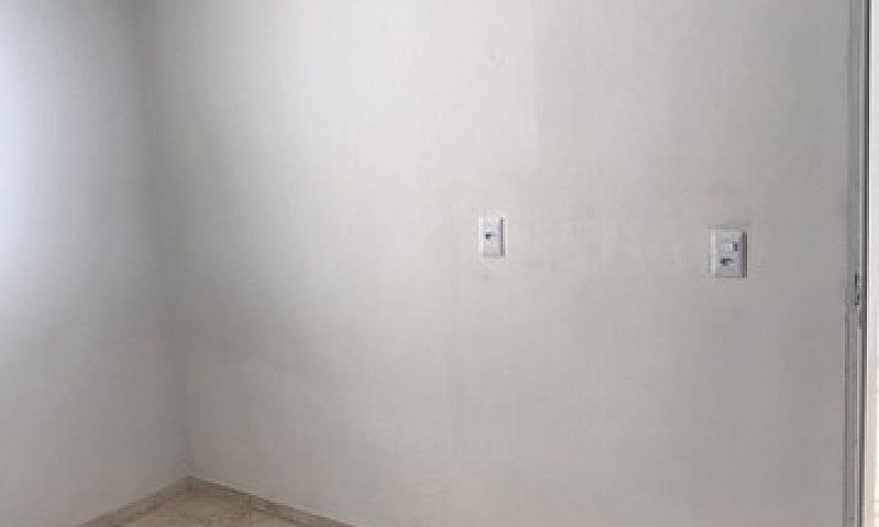 Casa Com 1 Quarto Em...