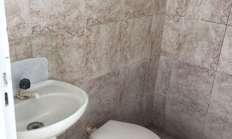 Casa Com 1 Quarto Em...