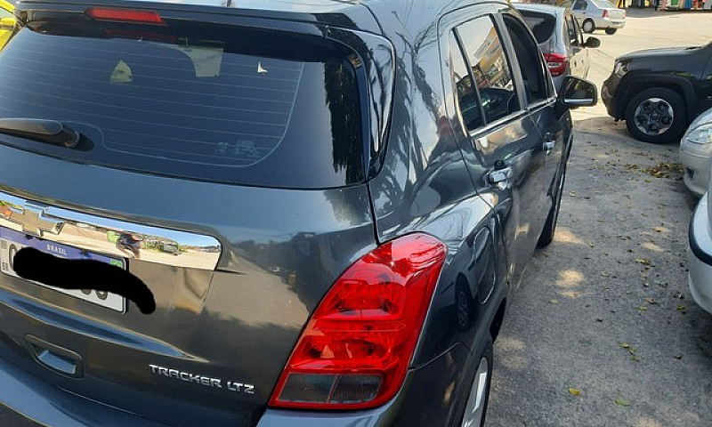 Chevrolet Tracker An...