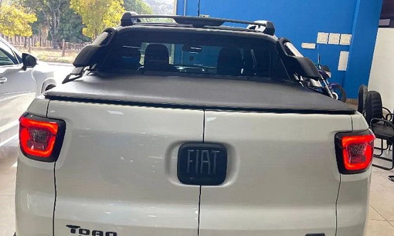 Fiat Toro Volcano T-...