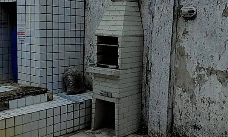 Alugo Quarto Para Me...