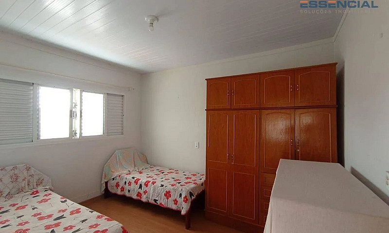 Casa Com 2 Dormitóri...