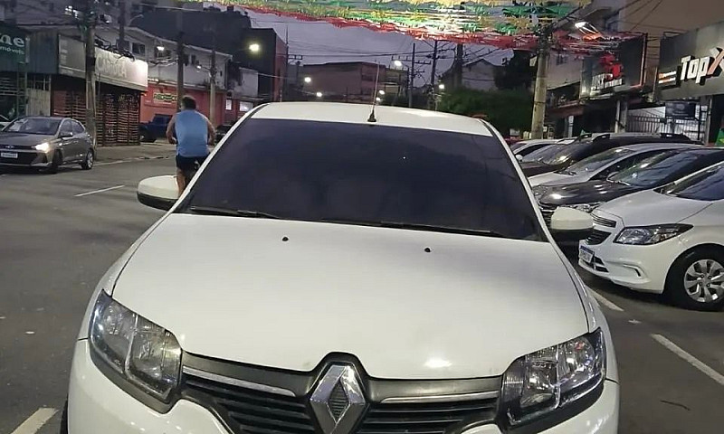 Renault Sandero Expr...