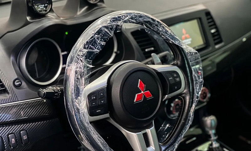Mitsubishi Lancer Ev...