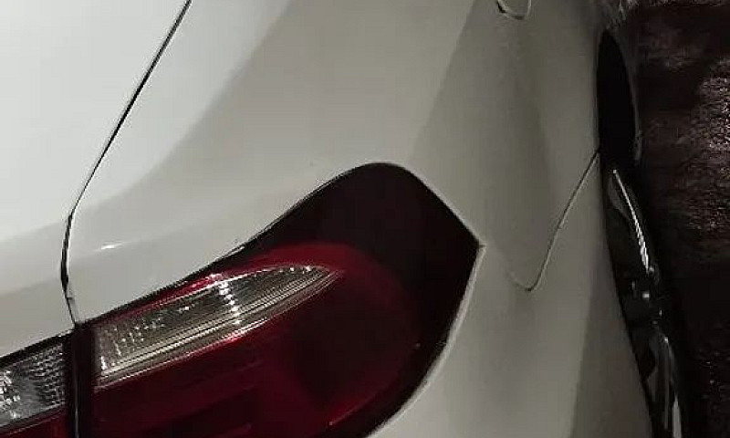 Volkswagen Voyage 1....