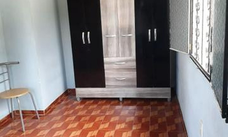 Casa No Adrianópolis...