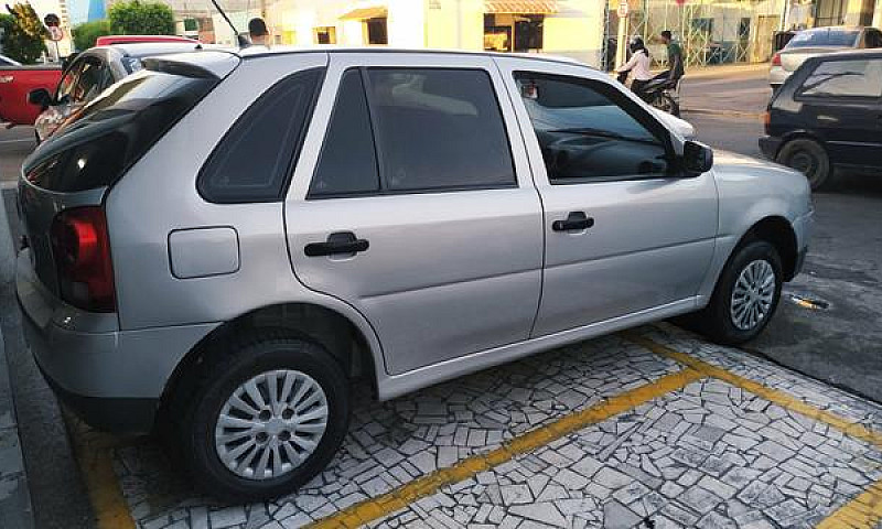 Gol G4 2010...