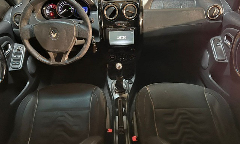 Renault Duster Expre...