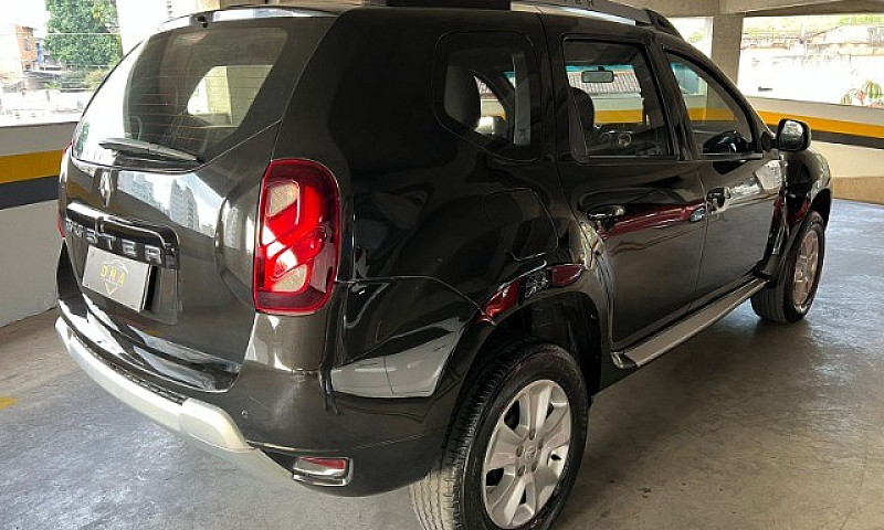 Renault Duster Expre...