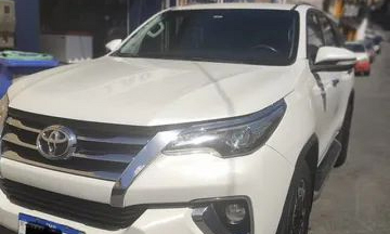 Toyota Hilux Sw4 Srx...