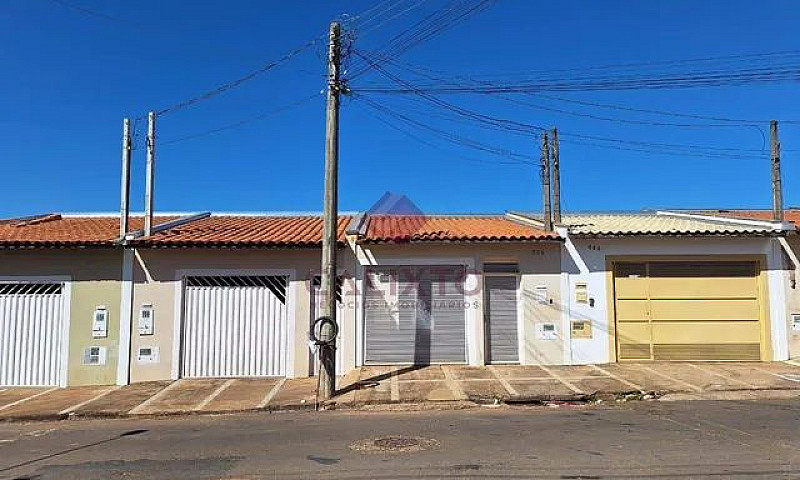 Franca - Casa - Jard...
