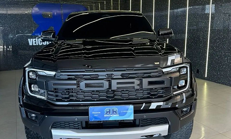 Ford Ranger Raptor 3...