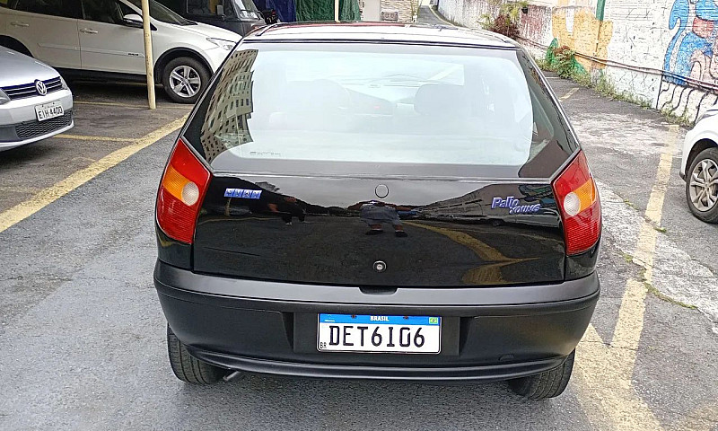 Fiat Palio Young 1.0...