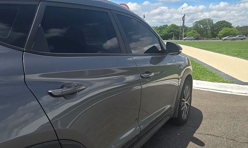 Hyundai Tucson Gl 1....