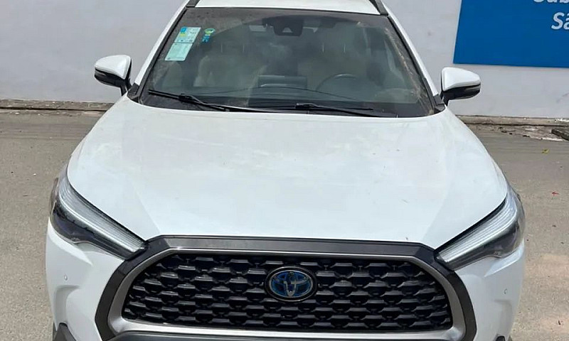 Toyota Corolla Cross...