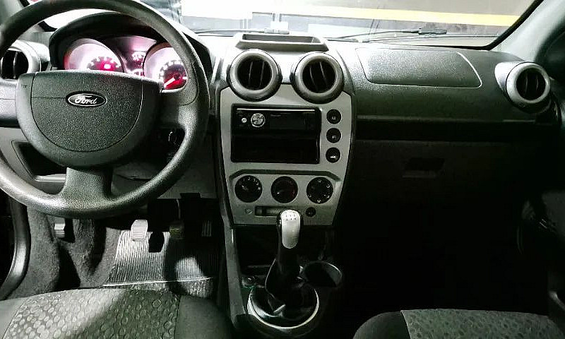 Ford Fiesta 1.6 8V F...