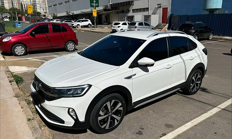 Volkswagen Nivus Hig...