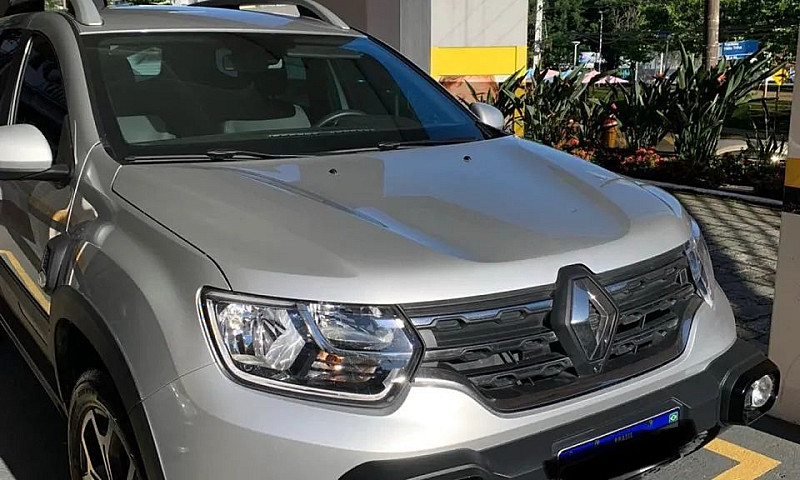 Renault Duster Iconi...