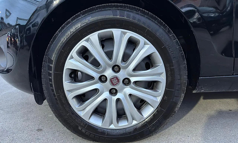 Fiat Palio Attra./It...