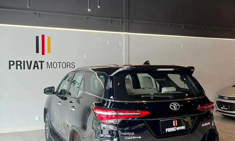 Toyota Hilux Sw4 Dia...