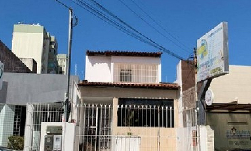 Casa Com 5 Dormitóri...