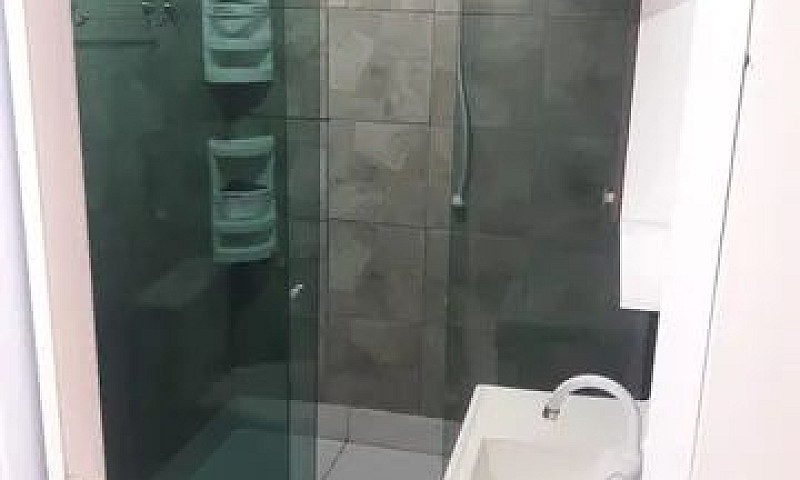 Aluga-Se Casa Em Águ...