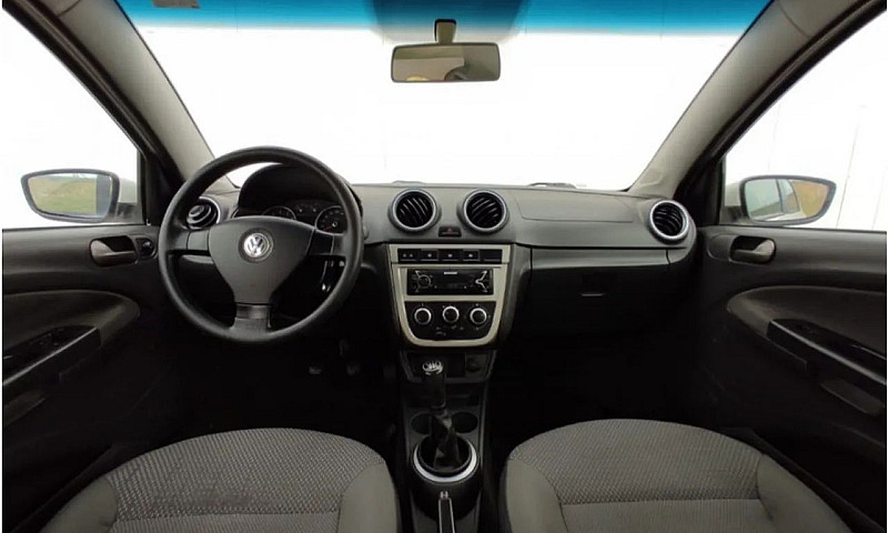 Volkswagen Voyage Co...