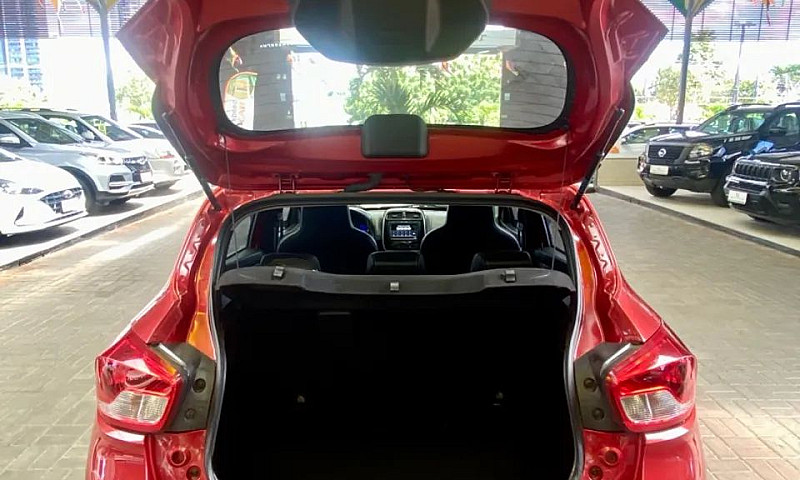 Renault Kwid  Outsid...
