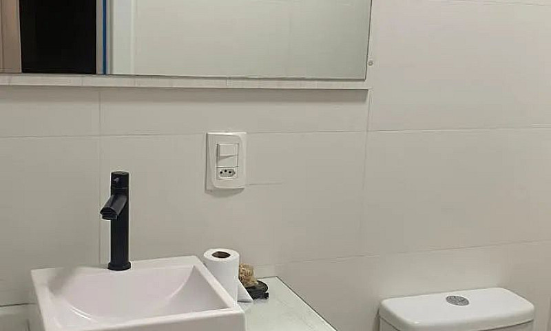 Apartamento Semimobi...
