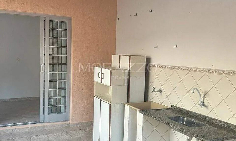 Casa Com 3 Dormitóri...
