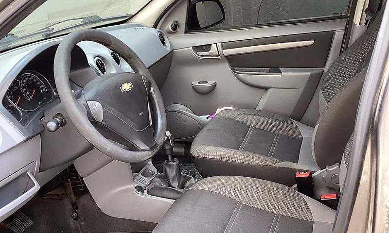 Chevrolet Celta Adva...
